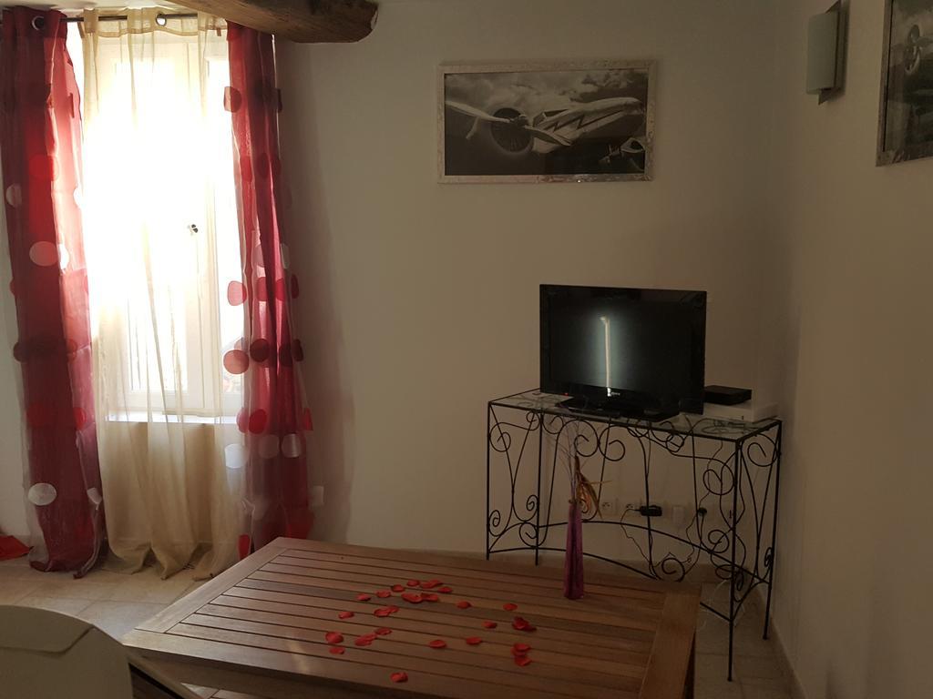 Apartment Elsabio 2 Arles Ngoại thất bức ảnh